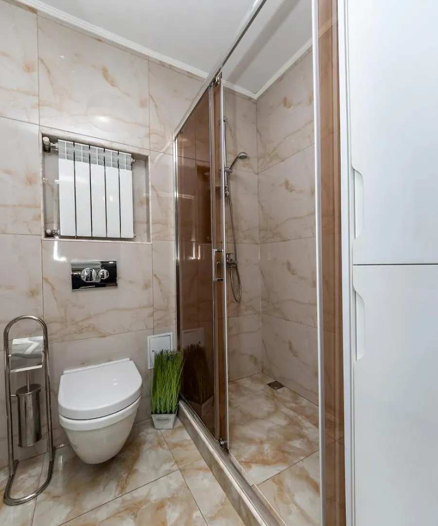 #2 Vip Studio Near Gulliver Kijev