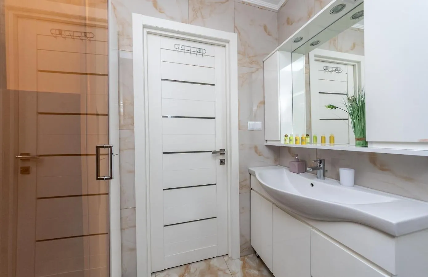 Daire #2 Vip Studio Near Gulliver Kiev Ukrayna
